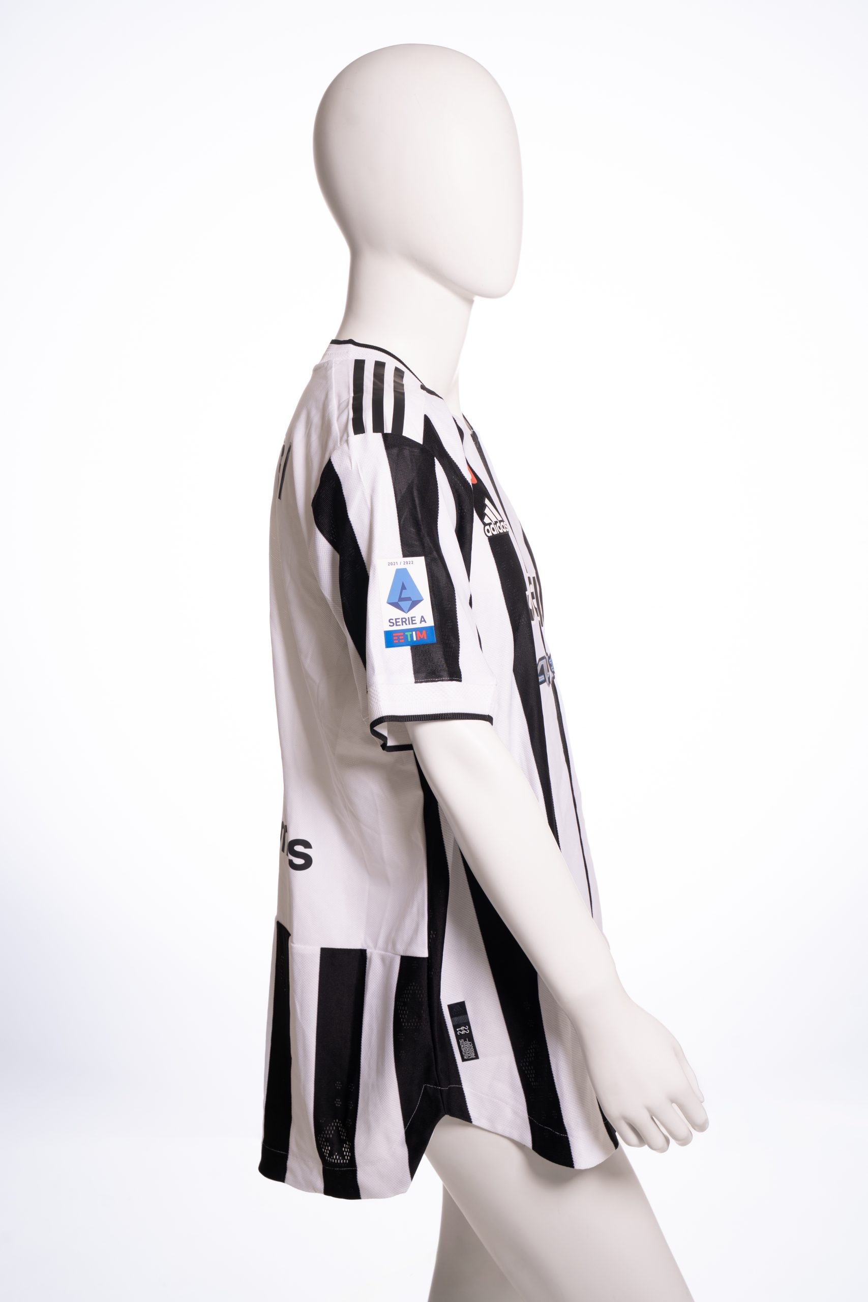 Maglia di Giorgio Chiellini autografata – Il guerriero della difesa italiana - immagine 5