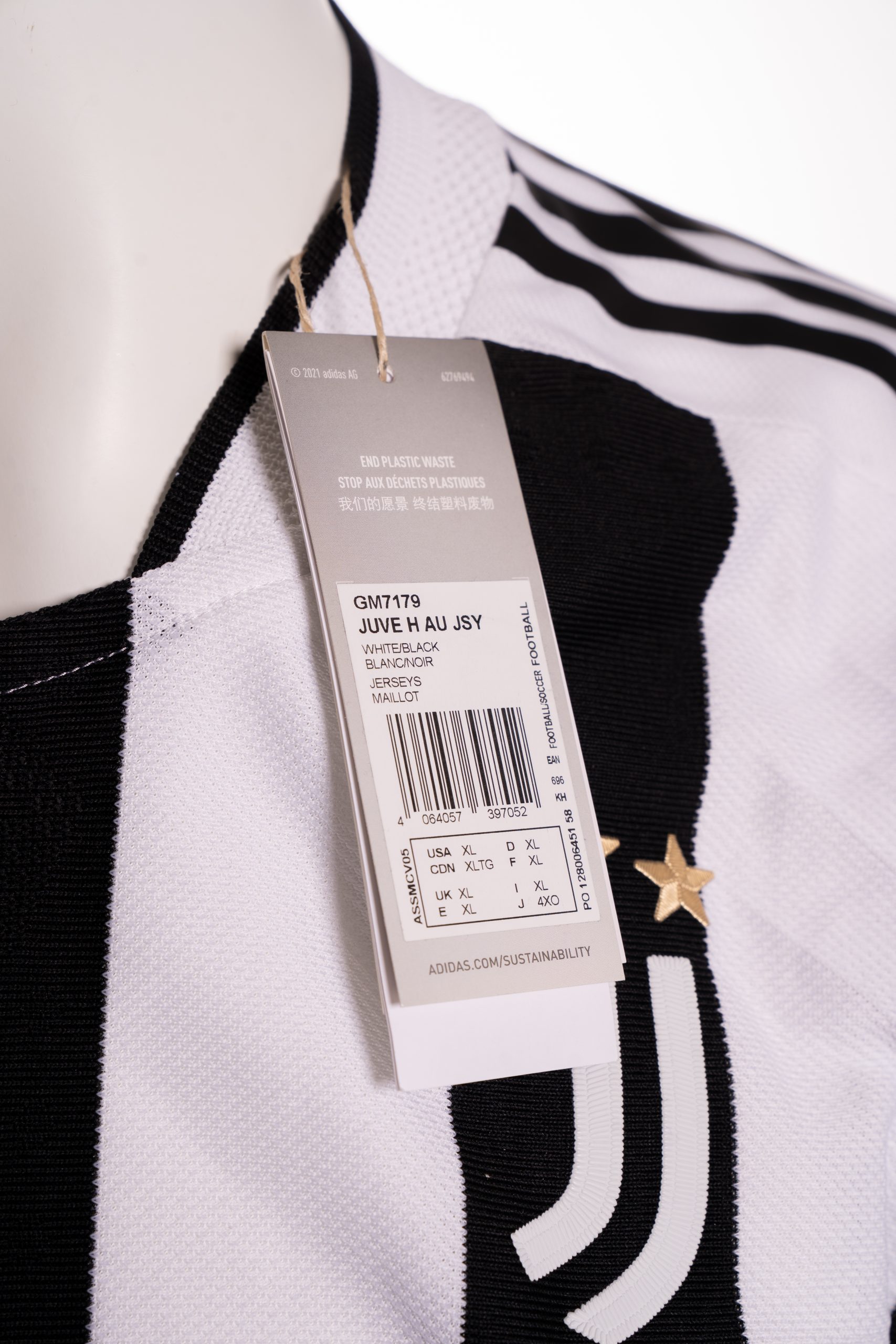 Maglia di Giorgio Chiellini autografata – Il guerriero della difesa italiana - immagine 8