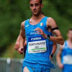 Canotta da gara autografata di Francesco Fortunato – Campione italiano di marcia