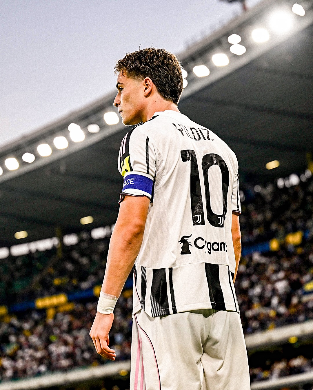 Juventus YILDIZ 10番シャツ adidas - 2025-26 Juventus Home Shirt yildiz 10 - La Campionessa